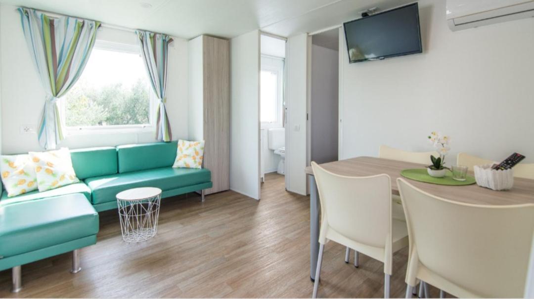 Mobil homes Kamp Maslina, Biograd n/m Biograd Na Moru Bagian luar foto